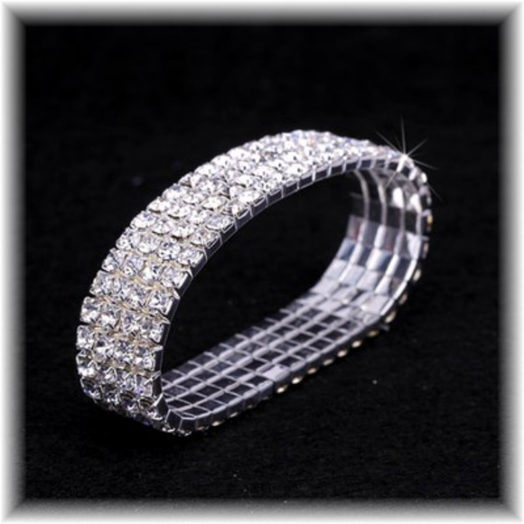 Sparkle Rhinestone Stretch Bracelet - Picture 2 of 2